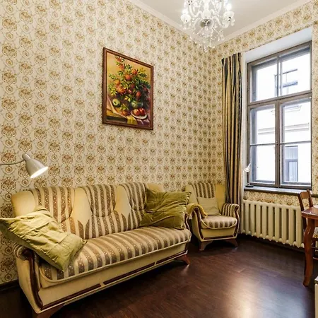 Riga's Timeless Elegance Lejlighed Riga