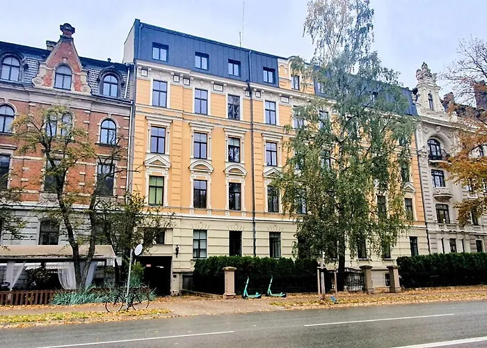 Riga's Timeless Elegance 公寓